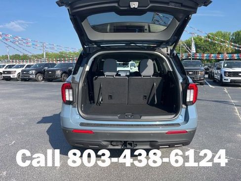 New 2026 Ford Explorer Active RWD image 21