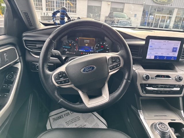 Used 2021 Ford Explorer XLT w/ Equipment Group 202A AWD/4WD image 14