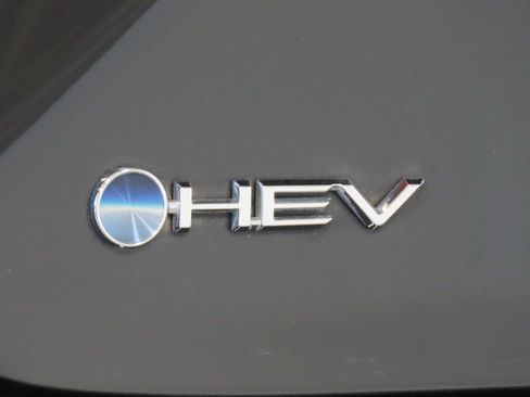 Used 2025 Toyota Camry LE FWD image 16
