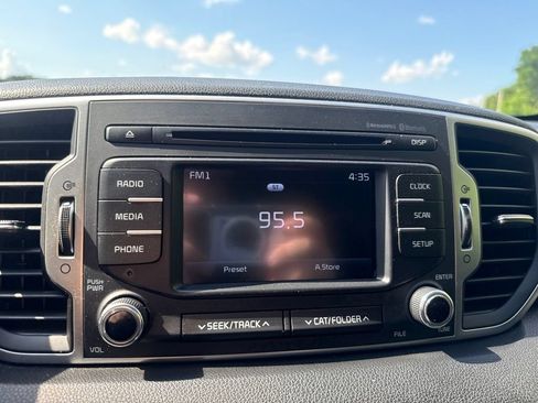 Used 2019 Kia Sportage LX AWD/4WD image 22