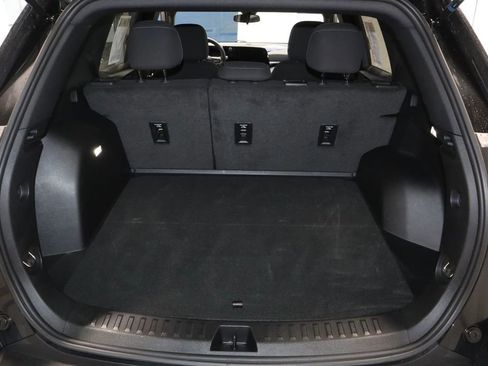 Used 2025 Chevrolet Equinox LT AWD/4WD image 13