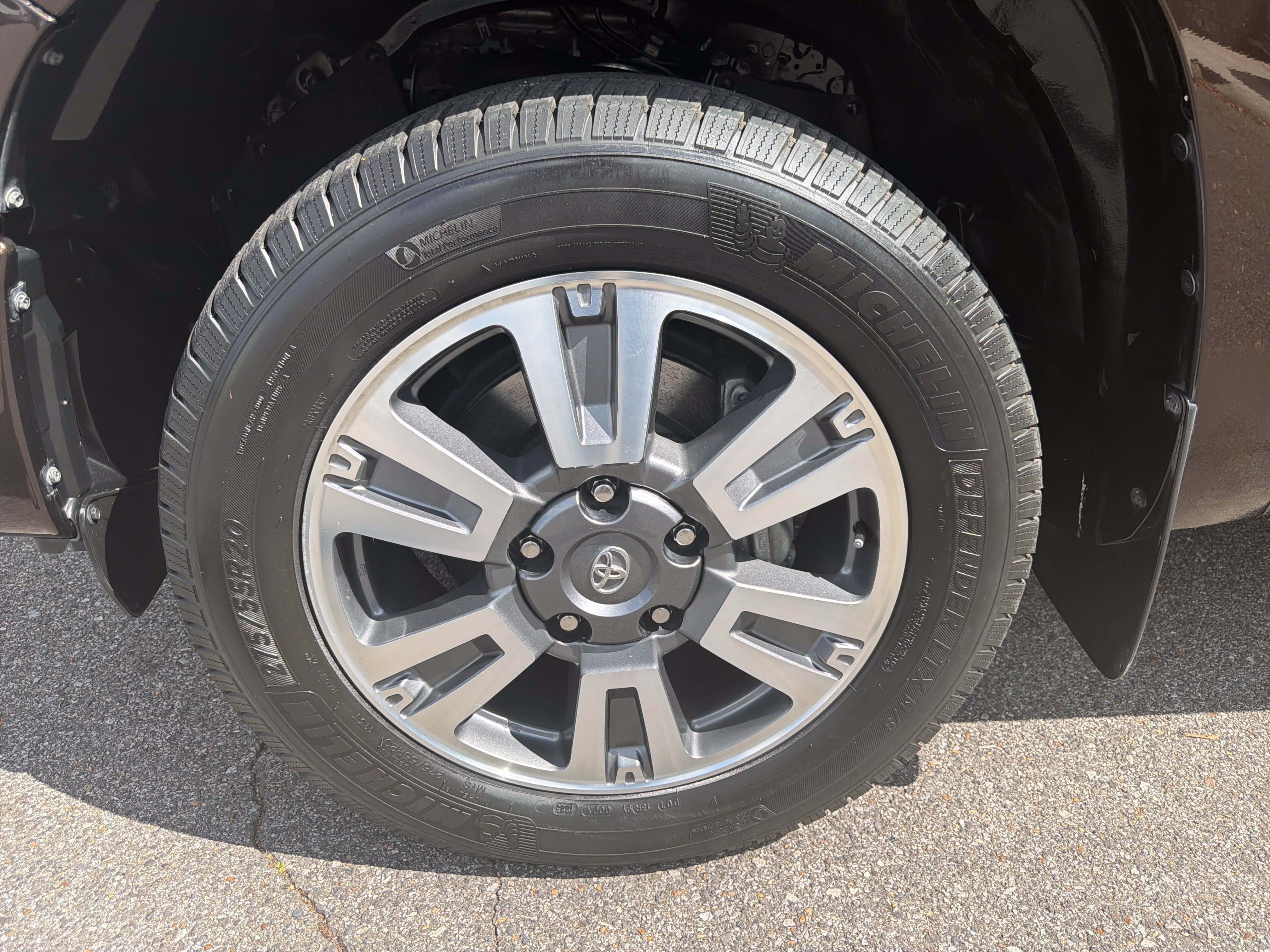 Used 2021 Toyota Tundra Platinum RWD image 16