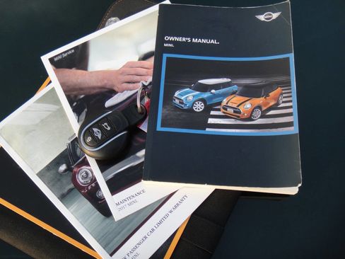 Used 2017 MINI Cooper 2-Door Hardtop image 14