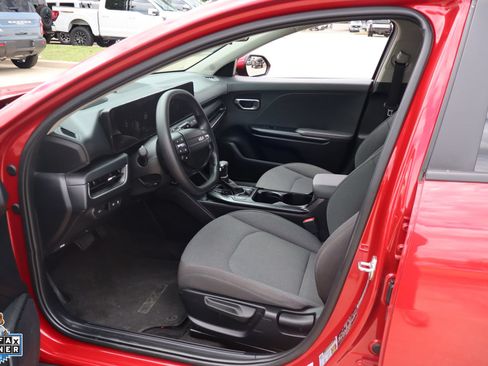Used 2025 Kia K4 FWD image 24