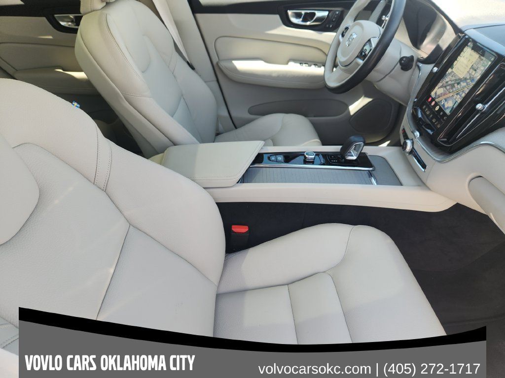 Certified 2024 Volvo XC60 B5 Plus w/ Protection Package Premier AWD/4WD image 12