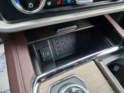 Used 2024 Ford Expedition Limited AWD/4WD image 74