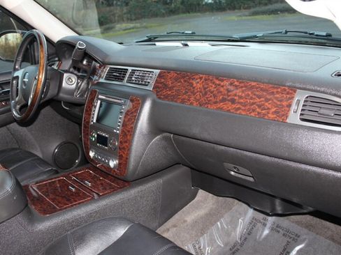 Used 2007 GMC Yukon Denali image 18