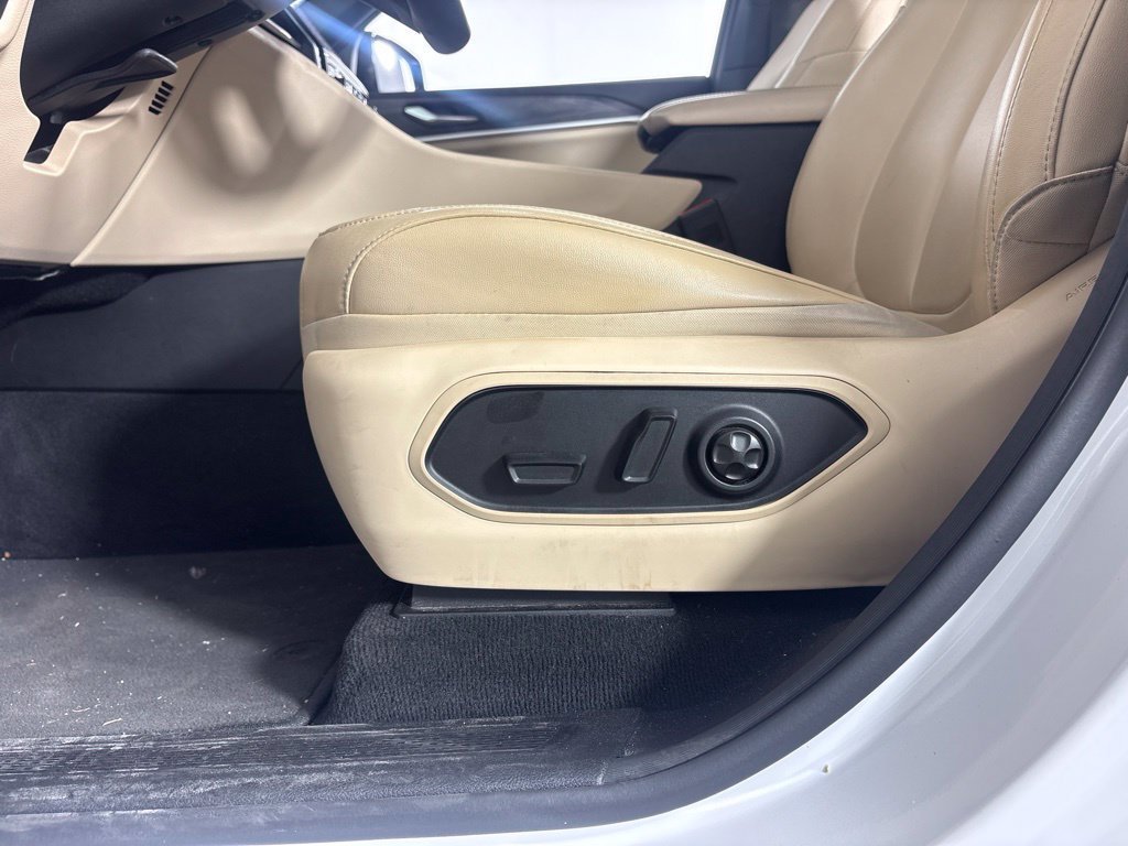 Used 2024 Jeep Grand Cherokee Limited RWD image 10