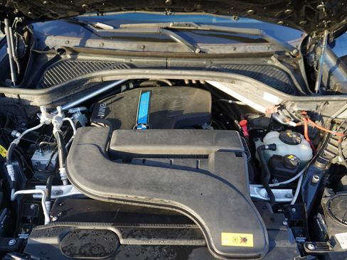 Used 2017 BMW X5 xDrive40e image 18