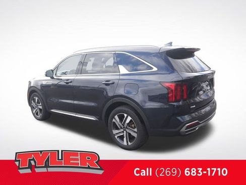 Used 2023 Kia Sorento EX image 5