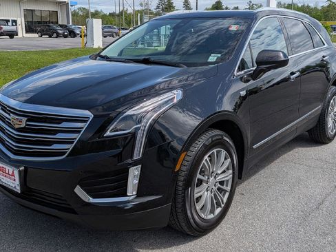 Used 2017 Cadillac XT5 Luxury w/ Driver Awareness Package AWD/4WD image 4