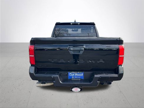 Certified 2024 Toyota Tacoma TRD Off-Road image 9