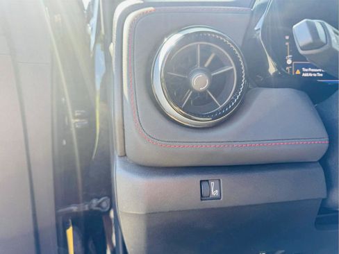 Used 2023 Chevrolet Colorado Z71 image 19