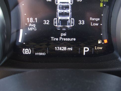 Used 2023 Jeep Wrangler Unlimited Rubicon 4xe AWD/4WD image 27