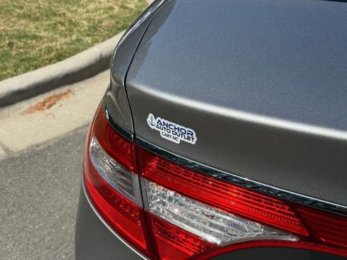 Used 2014 Hyundai Azera Limited w/ Option Group 02 FWD image 11