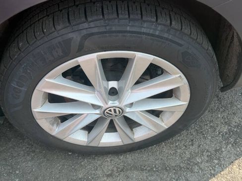 Used 2017 Volkswagen Golf Alltrack S AWD/4WD image 19