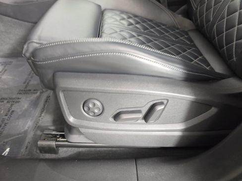 Used 2020 Audi SQ5 Prestige AWD/4WD image 16