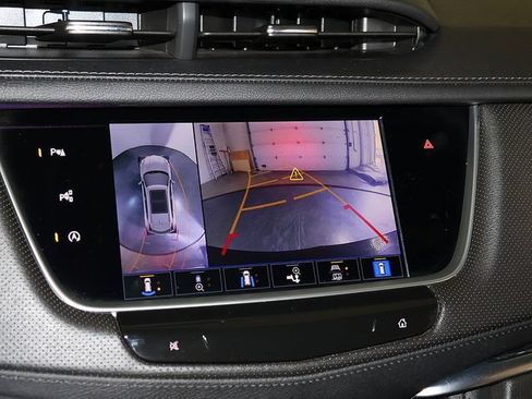 Used 2024 Cadillac XT5 Premium Luxury w/ Technology Package AWD/4WD image 20