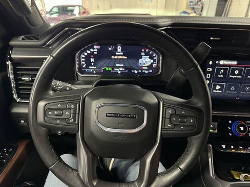 Certified 2024 GMC Sierra 3500 Denali Ultimate AWD/4WD image 21