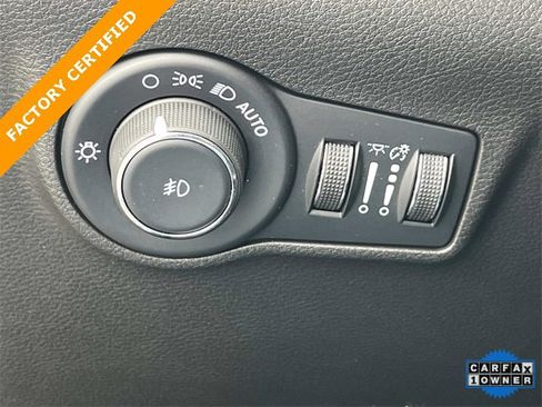 Certified 2022 Jeep Compass Limited image 28