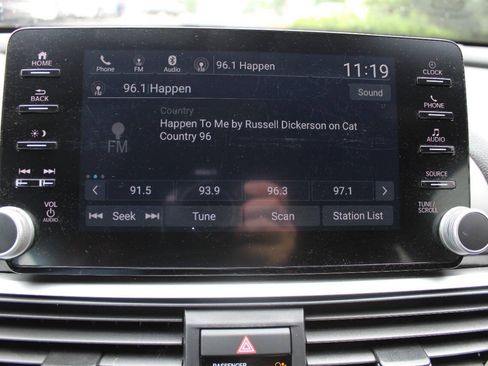 Used 2022 Honda Accord Sport image 13