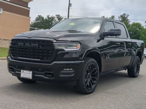 Used 2025 RAM 1500 Limited AWD/4WD image 8