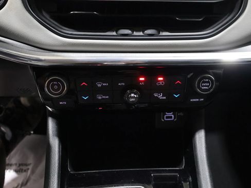 Certified 2022 Jeep Compass Limited AWD/4WD image 28