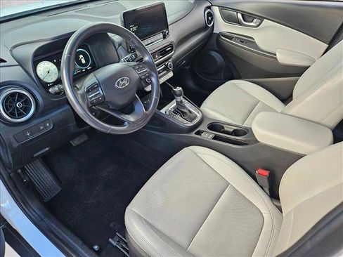 Used 2022 Hyundai Kona Limited image 9