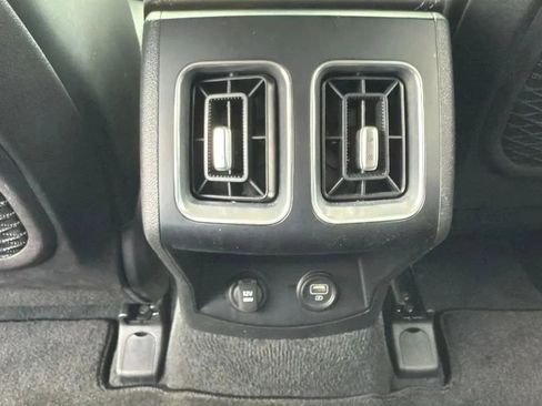 Used 2022 Kia Sorento S w/ Panoramic Sunroof Package image 30