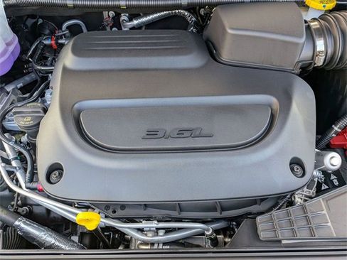 New 2026 Chrysler Pacifica Select w/ S Appearance Package image 30