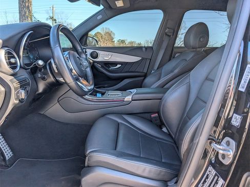 Used 2022 Mercedes-Benz GLC 300 GLC 300 w/ AMG Line image 18