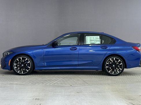 New 2026 BMW 330i Sedan w/ M Sport Package image 2