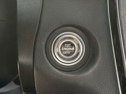 Used 2022 Mercedes-Benz GLC 300 4MATIC image 21