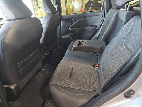 Used 2025 Subaru Forester Premium AWD/4WD image 10