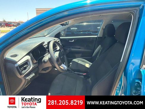 Used 2022 Kia Rio S w/ Option Group 015 FWD image 9