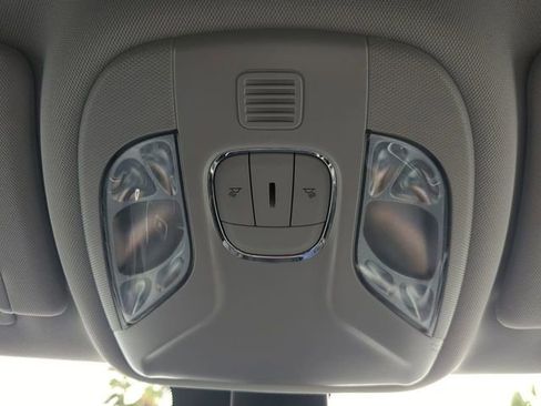 Used 2022 Jeep Compass Trailhawk image 22