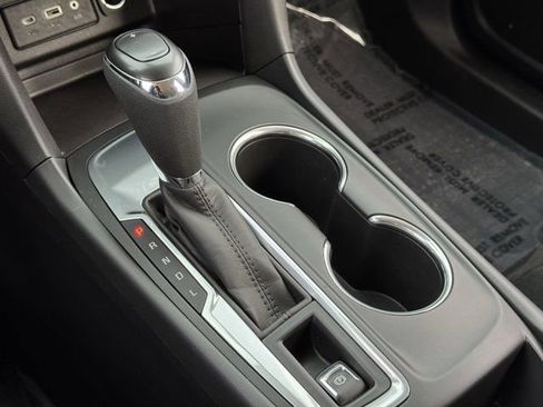 Used 2020 Chevrolet Equinox LT image 21