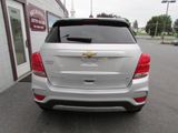 Used 2019 Chevrolet Trax LT w/ LT Convenience Package image 3