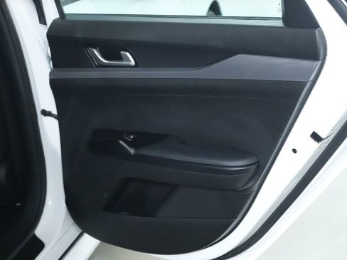 Used 2023 Kia K5 GT-Line image 33