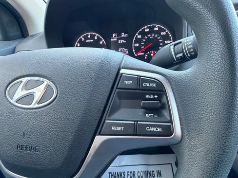 Used 2022 Hyundai Accent SEL FWD image 23