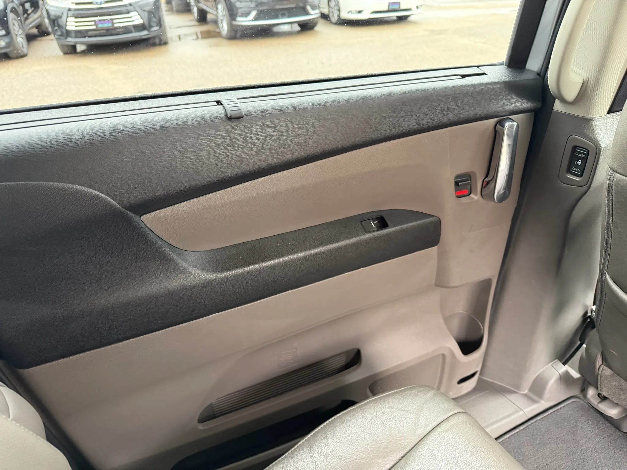 Used 2016 Honda Odyssey EX-L image 43
