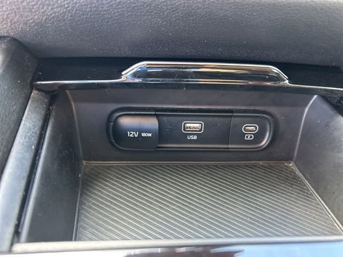 Used 2023 Kia Sportage LX image 39