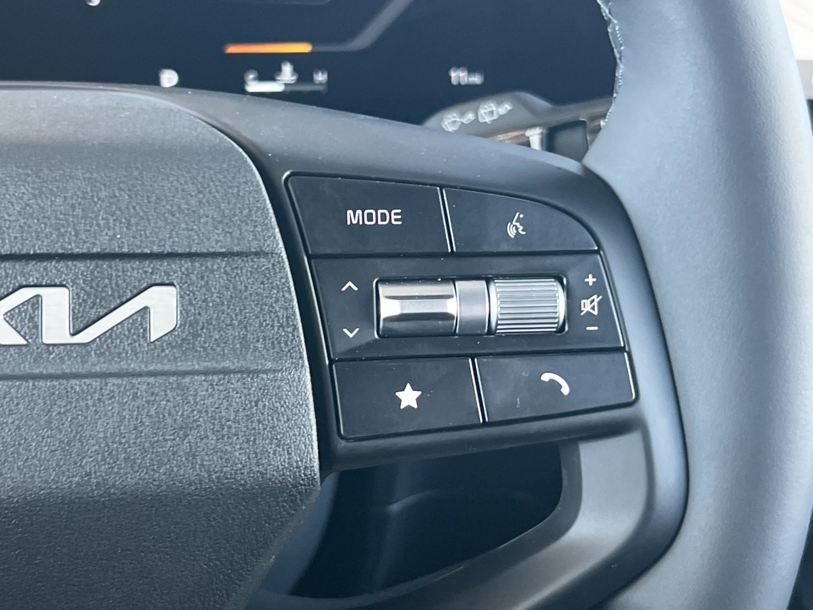 New 2026 Kia Sportage SX FWD image 29