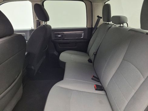 Used 2022 RAM 1500 Classic SLT w/ Electronics Group AWD/4WD image 18