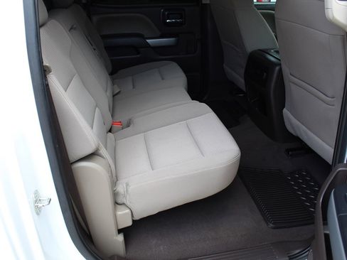 Used 2018 Chevrolet Silverado 1500 LT w/ Texas Edition image 21