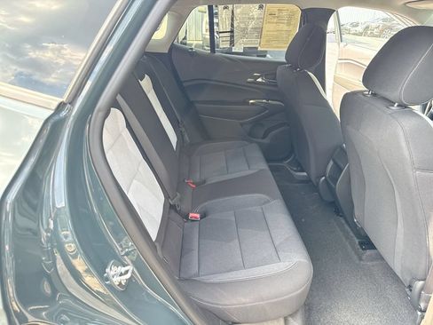 Used 2026 Chevrolet Trax LS FWD image 29