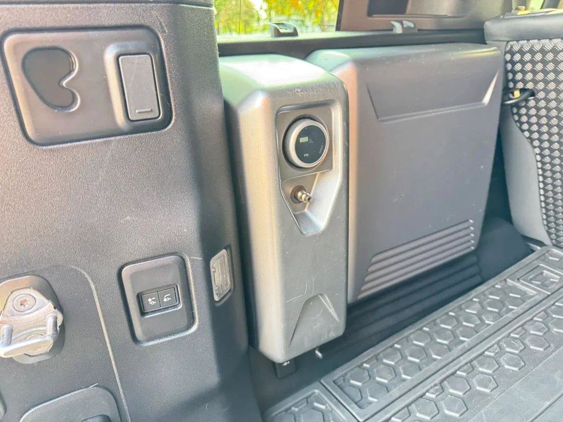 Used 2023 Land Rover Defender 110 Carpathian Edition AWD/4WD image 25