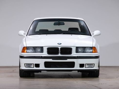 Used 1996 BMW M3 Coupe image 2
