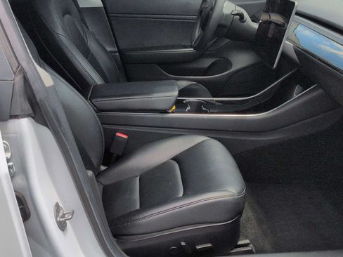 Used 2019 Tesla Model 3 Standard Range Plus RWD image 23