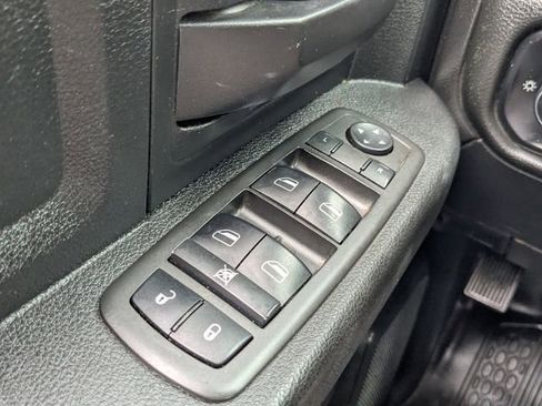 Used 2021 RAM 2500 Tradesman w/ Chrome Appearance Group image 21